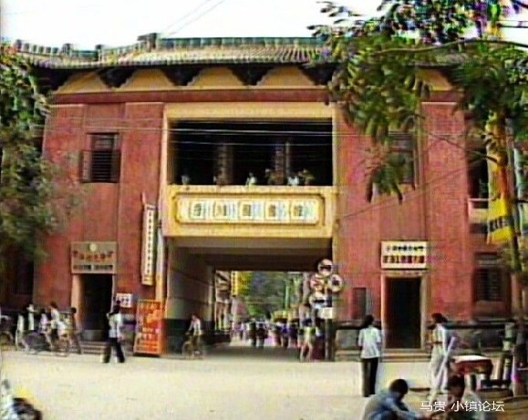 秀川图书馆1.jpg